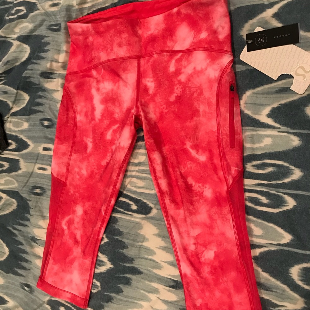 Lululemon Sun Runner Crops